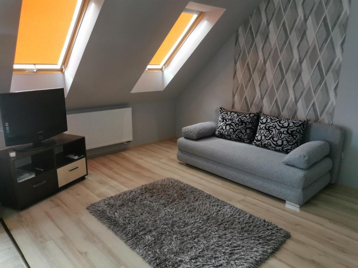 Szabo Apartman Sárvár Exteriör bild