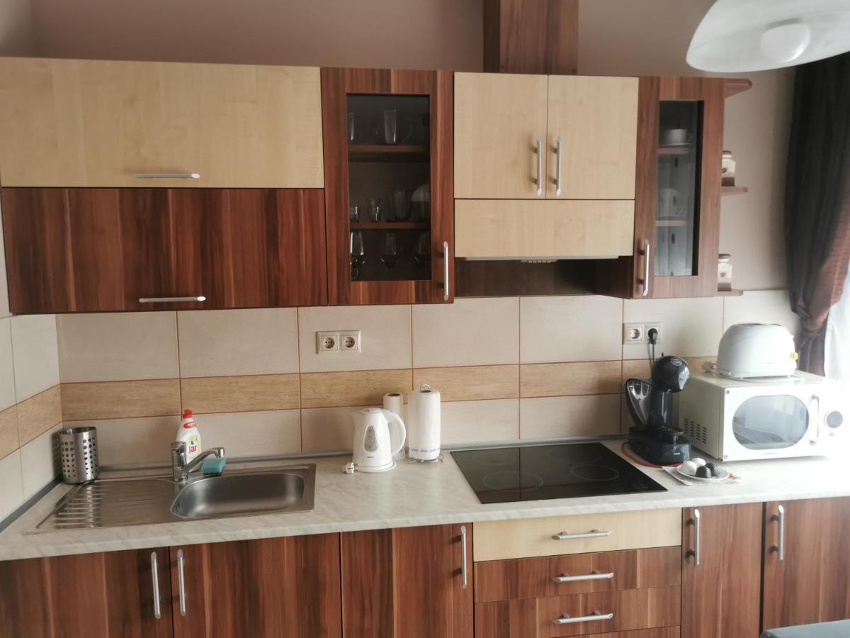 Szabo Apartman Sárvár Exteriör bild